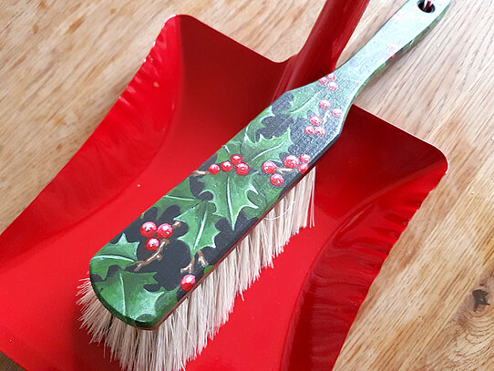 Weihnachtshandfeger - aber nicht nur für Tannennadeln