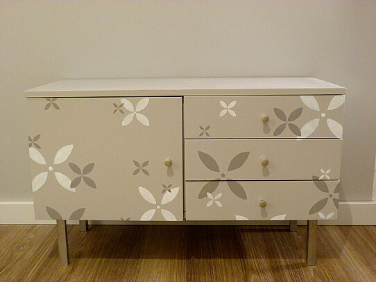 Ein origineller Eyecatcher - der Wandfarbe angepasst