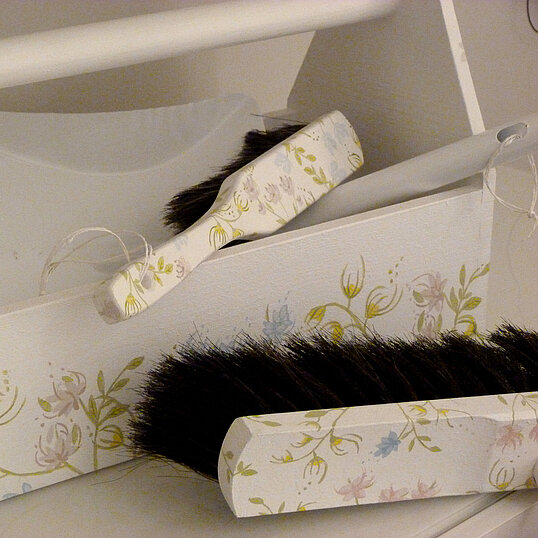 Reinigungs- und Aufbewahrungsset in floralem Design
